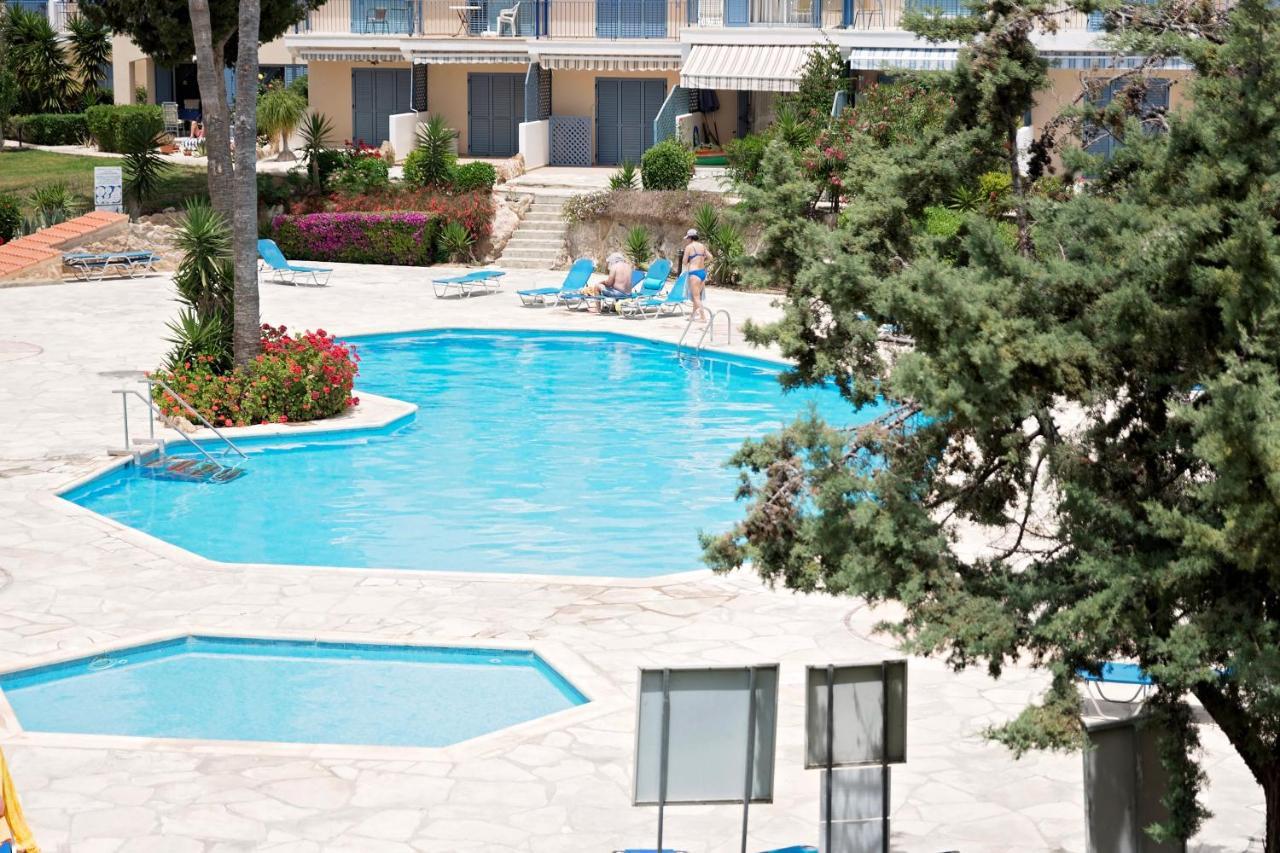 Paradise Gardens With A Large Terrace Paphos ภายนอก รูปภาพ