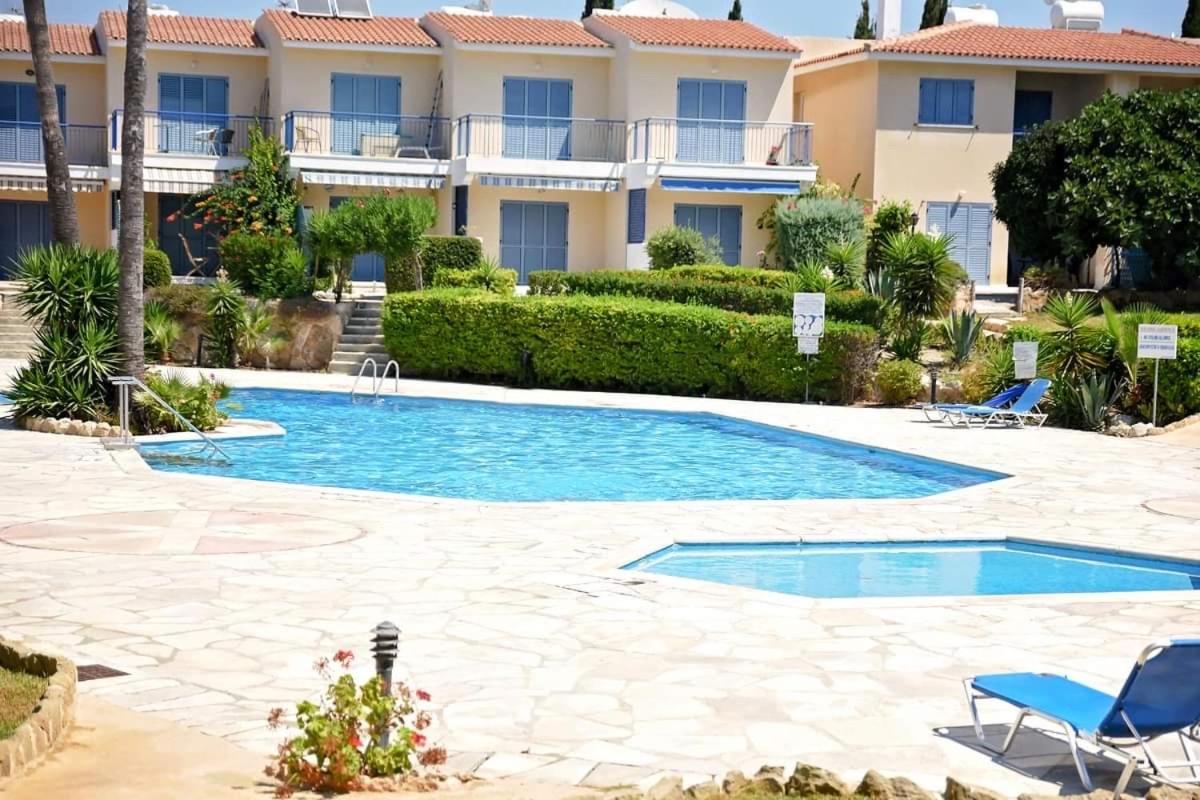 Paradise Gardens With A Large Terrace Paphos ภายนอก รูปภาพ