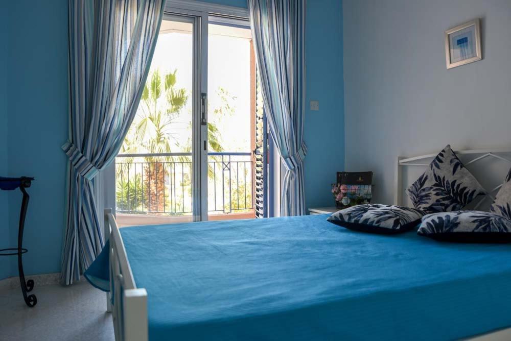 Paradise Gardens With A Large Terrace Paphos ภายนอก รูปภาพ