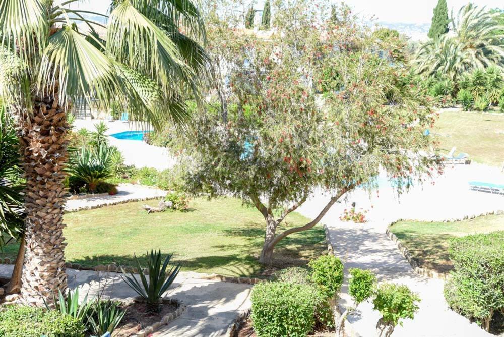 Paradise Gardens With A Large Terrace Paphos ภายนอก รูปภาพ